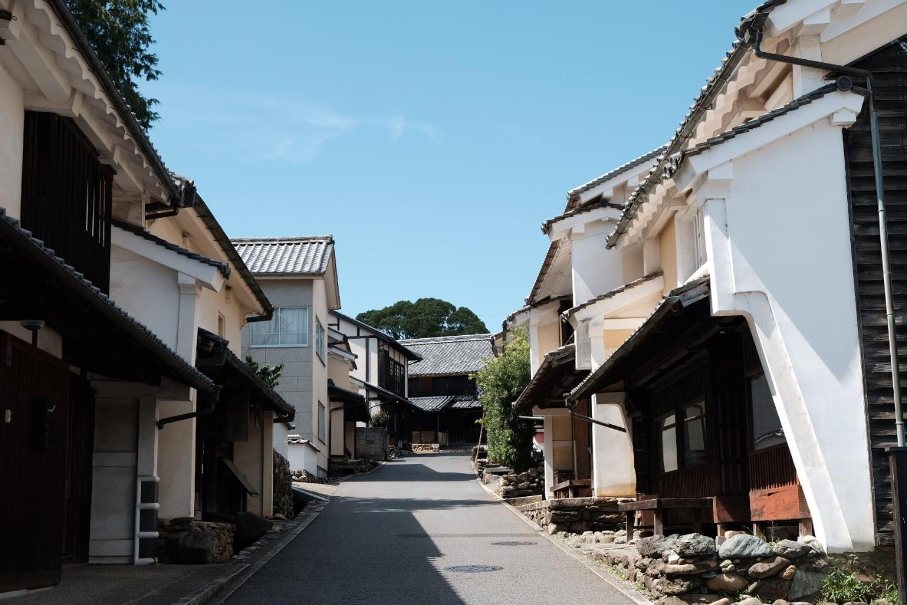 Hostel & Tatami Bar Uchikobare -内子晴れ- Dış mekan fotoğraf