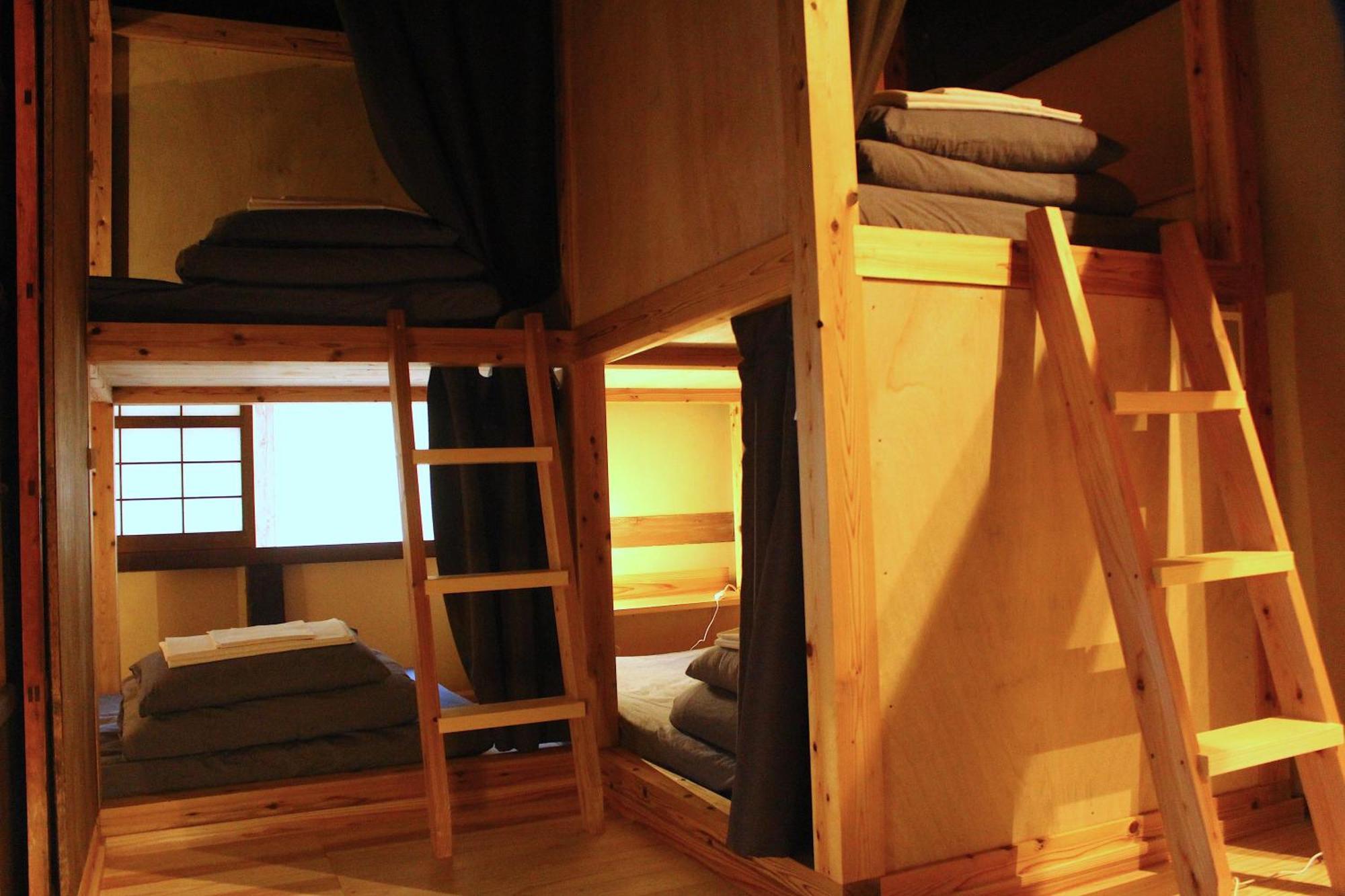 Hostel & Tatami Bar Uchikobare -内子晴れ- Dış mekan fotoğraf