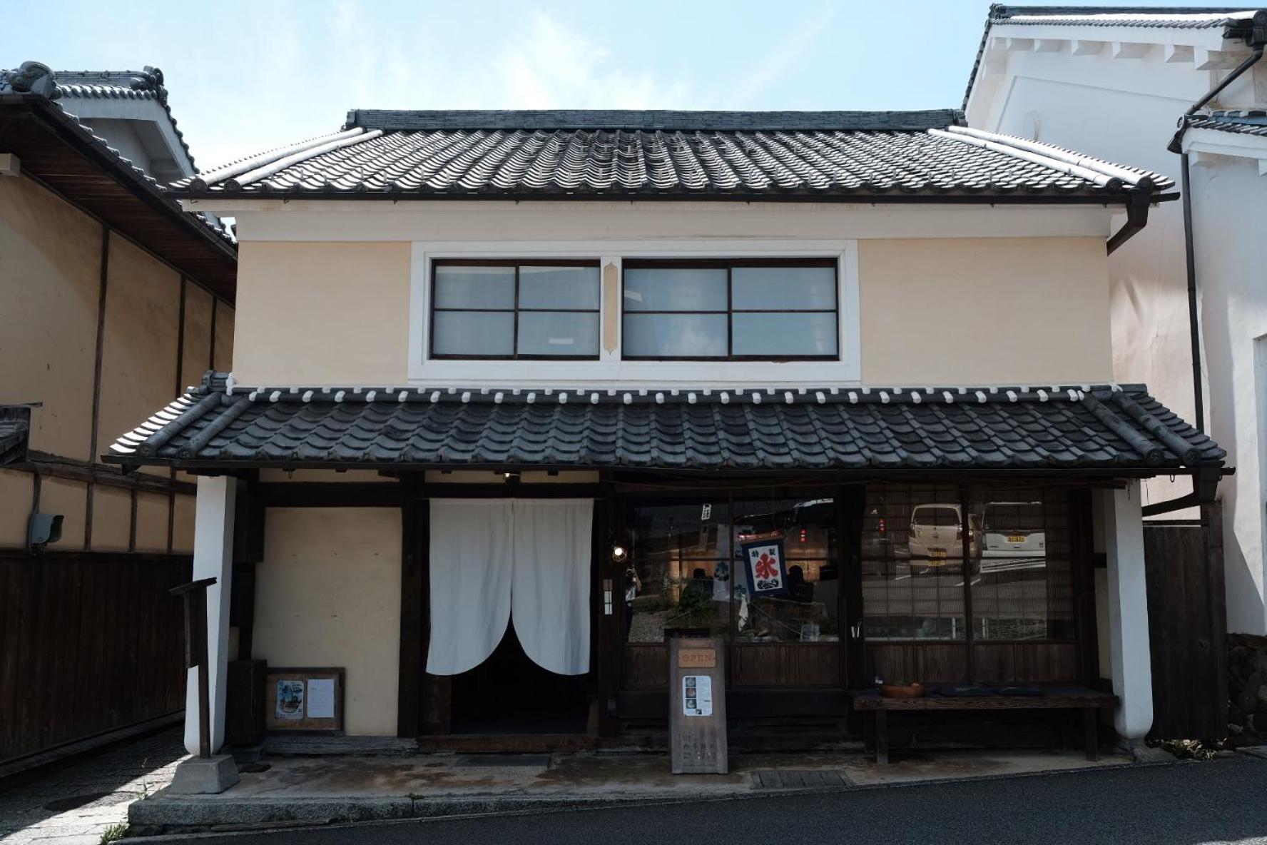 Hostel & Tatami Bar Uchikobare -内子晴れ- Dış mekan fotoğraf