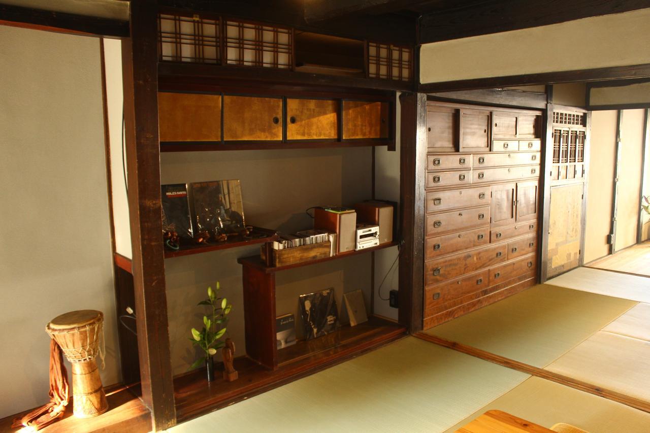 Hostel & Tatami Bar Uchikobare -内子晴れ- Dış mekan fotoğraf